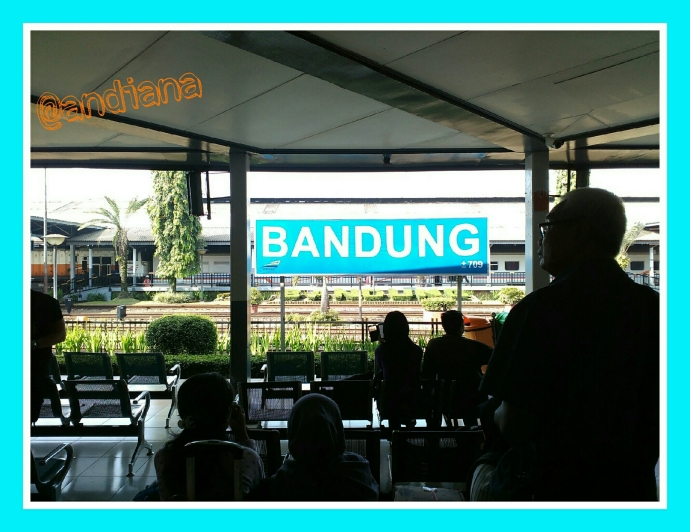 Stasiun Hall Bandung 
